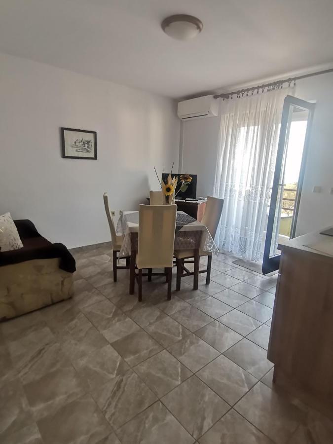Apartments Petrica Malinska Zewnętrze zdjęcie