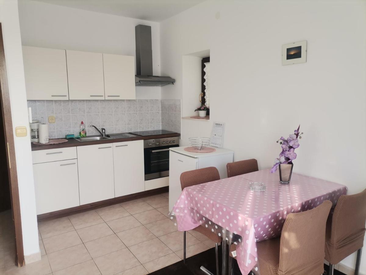Apartments Petrica Malinska Zewnętrze zdjęcie