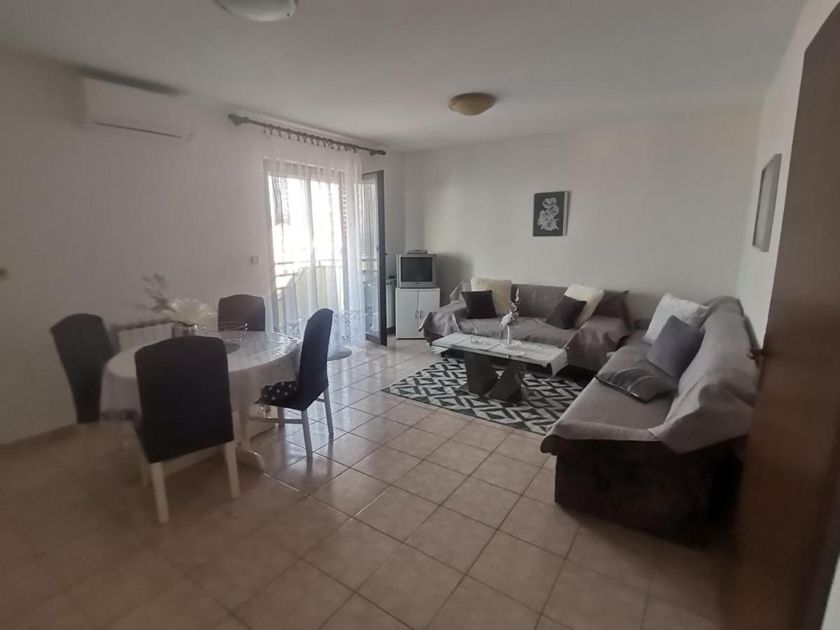 Apartments Petrica Malinska Zewnętrze zdjęcie
